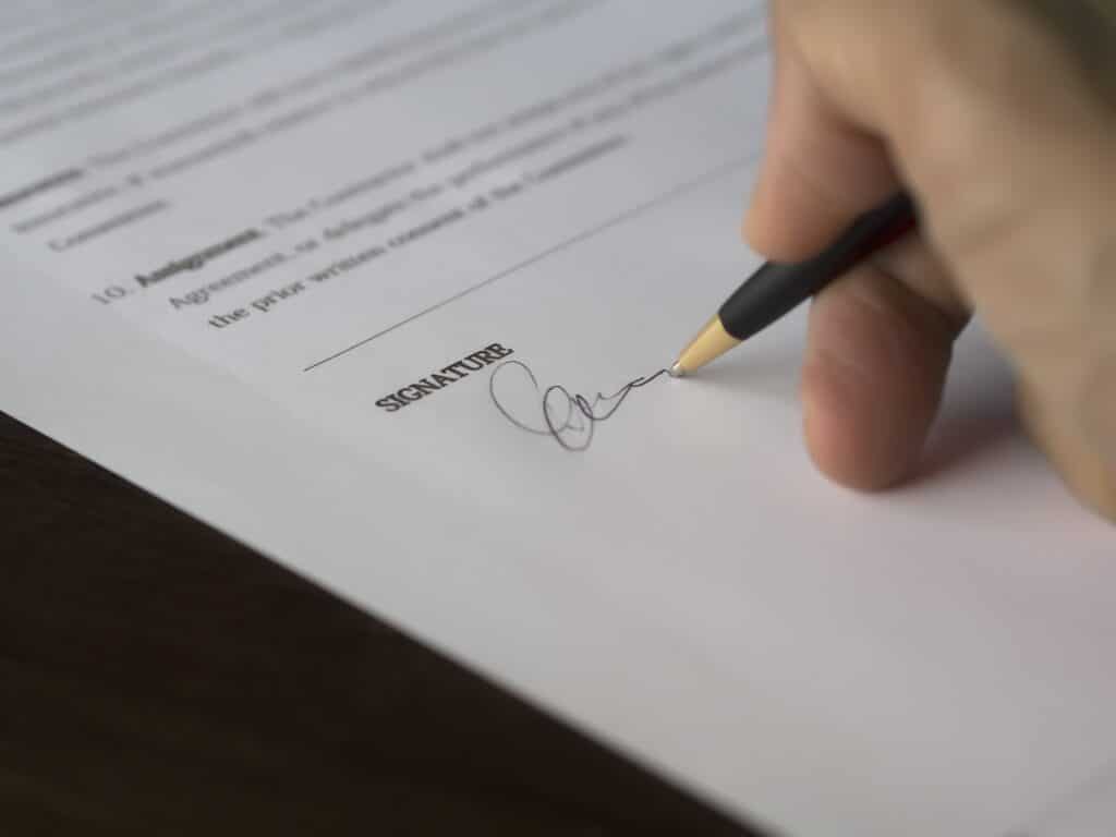 What Is a Breach of Contract Lawsuit?